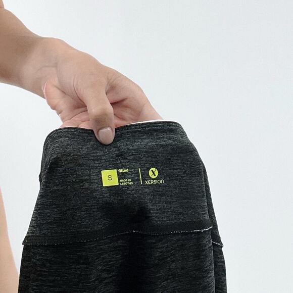 Xersion Dark Heathered Gray Cropped Fitted Activewear Leggings Size Small - Picture 4 of 4